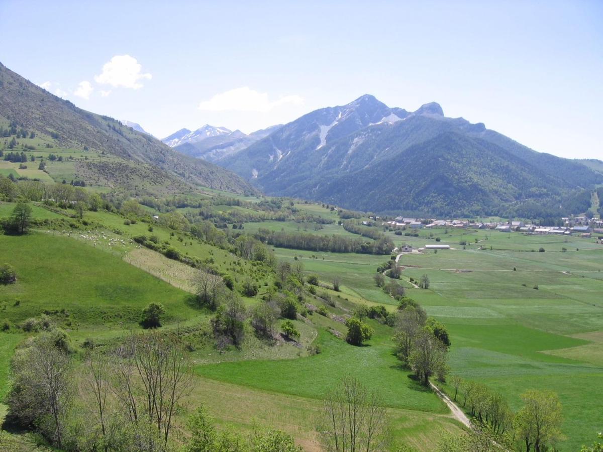 Hotel Restaurant Le Chamois Ancelle Luaran gambar